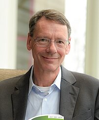 Alfred Wagenhofer, Editor-in-chief